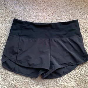 Hi rise lululemon speed shorts size 8